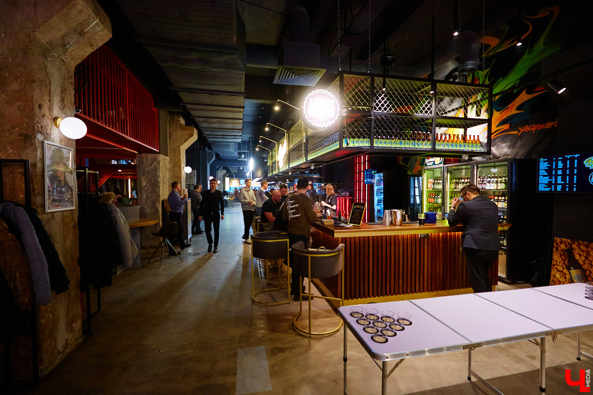 Время для позитива есть всегда. И мы спешим к вам с отличной новостью — во Владимире открылся бар «Вкусное». Что за место? В чем изюминка? И где его искать — все в нашем обзоре!